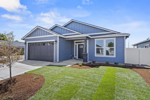3826 Francine Ct, White City, OR 97503