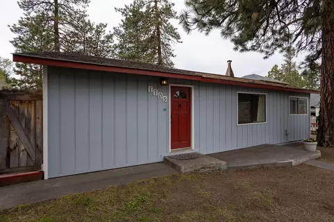 1705 NE 6th St, Bend, OR 97701