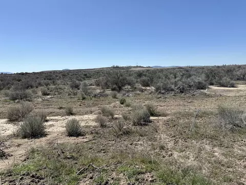 0- S Rainbow Rd, Christmas Valley, OR 97641