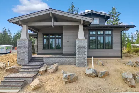 3230 NW Strickland Way, Bend, OR 97703