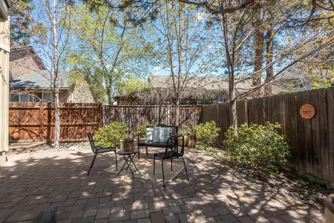 19827 Powers Rd, Bend, OR 97702 photo 25