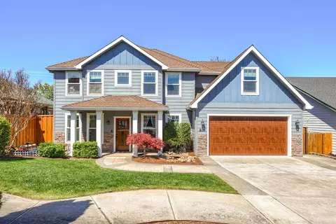 659 Cedarwood Dr, Eagle Point, OR 97524