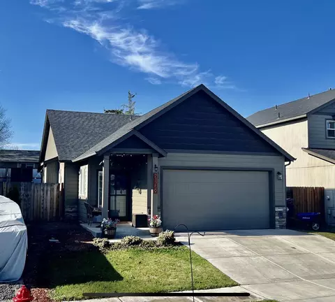 21259 Thornhill Ln, Bend, OR 97701