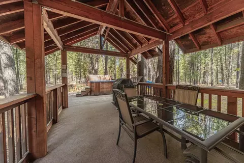 Exterior - 56721 Bandley Rd, Bend, OR 97707 photo 6 of 15