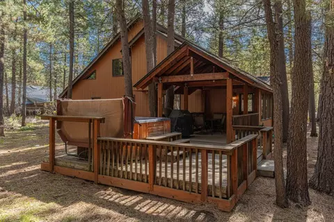 Exterior - 56721 Bandley Rd, Bend, OR 97707 photo 10 of 15