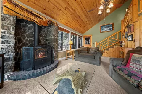 Living - 56721 Bandley Rd, Bend, OR 97707 photo 4 of 6
