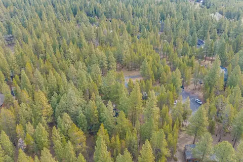 View/Area - 56721 Bandley Rd, Bend, OR 97707 photo 4 of 11