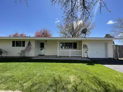 10859 Vincent Dr, Klamath Falls, OR 97603
