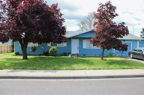 2850 Ingalls Dr, White City, OR 97503
