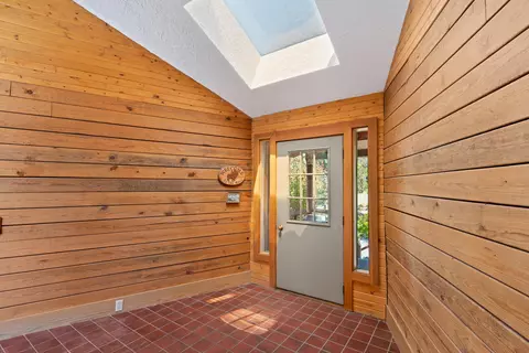 56838 Spring River Dr, Bend, OR 97707 photo 11