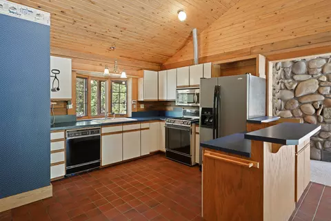 56838 Spring River Dr, Bend, OR 97707 photo 21