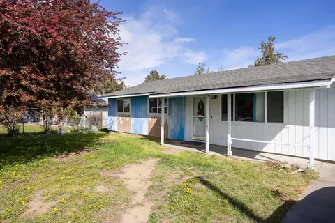 1749 SW Kalama Ave, Redmond, OR 97756