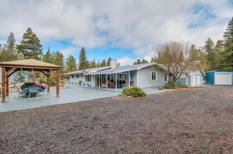 16090 Green Forest Rd, La Pine, OR 97739