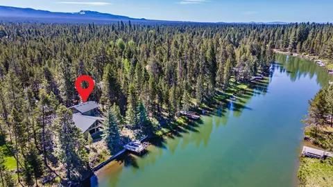 View/Area - 17211 Merganser Dr, Bend, OR 97707 photo 3 of 4