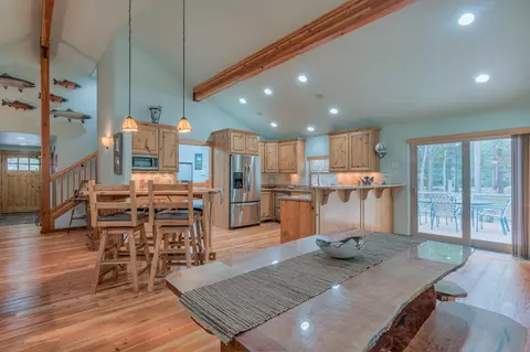 Dining - 17211 Merganser Dr, Bend, OR 97707 photo 2 of 2