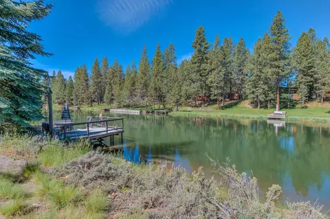 View/Area - 17211 Merganser Dr, Bend, OR 97707 photo 1 of 4