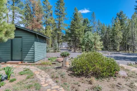 Exterior - 17211 Merganser Dr, Bend, OR 97707 photo 13 of 17