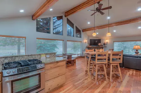 Kitchen - 17211 Merganser Dr, Bend, OR 97707 photo 1 of 2