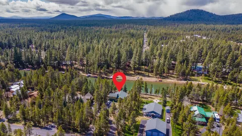 View/Area - 17211 Merganser Dr, Bend, OR 97707 photo 2 of 4