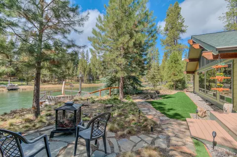 Exterior - 17211 Merganser Dr, Bend, OR 97707 photo 3 of 17