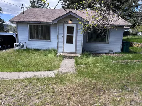 2224 Siskiyou St, Klamath Falls, OR 97601