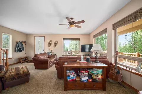 19111 Springfield Ct, Crescent Lake, OR 97733 photo 11