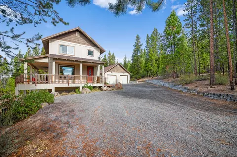 19111 Springfield Ct, Crescent Lake, OR 97733 photo 2