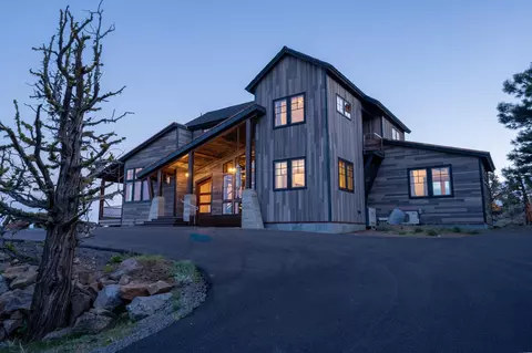 68314 Cloverdale Rd, Sisters, OR 97759