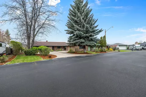 845 NE Crest Dr, Prineville, OR 97754