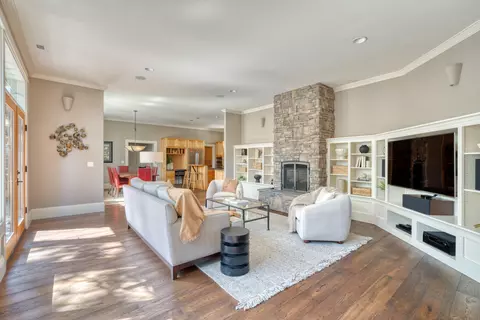 2293 NW High Lakes Loop, Bend, OR 97703 photo 12