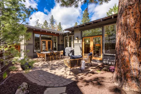 2293 NW High Lakes Loop, Bend, OR 97703 photo 4