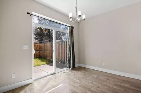 1044 SE Leonel Ln, Bend, OR 97702 photo 10