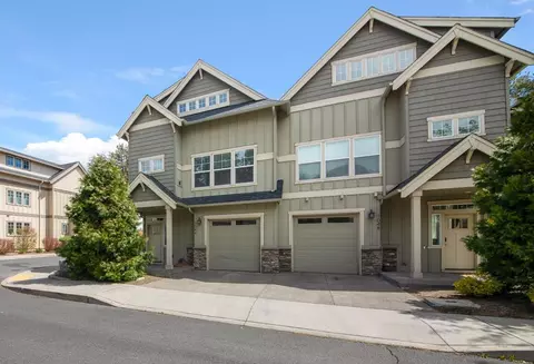 1044 SE Leonel Ln, Bend, OR 97702 photo 4