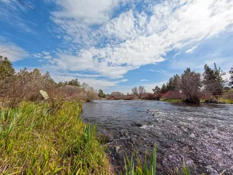 64738 Otter Run Ln, Bend, OR 97703 photo 7