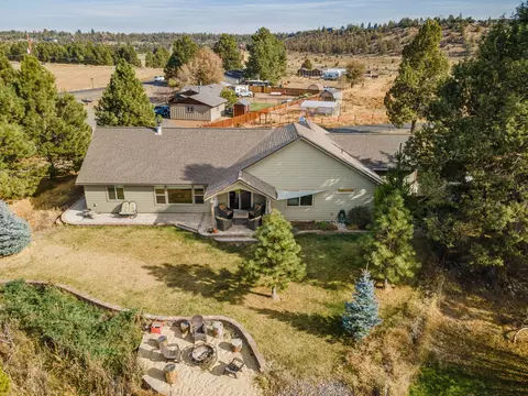 64738 Otter Run Ln, Bend, OR 97703 photo 24