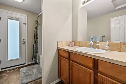 64738 Otter Run Ln, Bend, OR 97703 photo 18