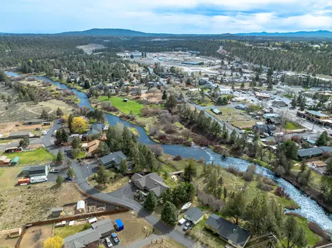 64738 Otter Run Ln, Bend, OR 97703 photo 31