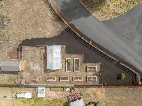 64738 Otter Run Ln, Bend, OR 97703 photo 27