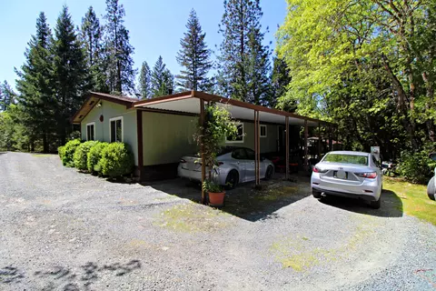 376 Ruby Dr, Grants Pass, OR 97527 photo 23
