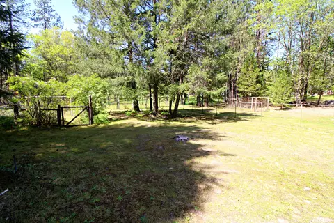 376 Ruby Dr, Grants Pass, OR 97527 photo 31