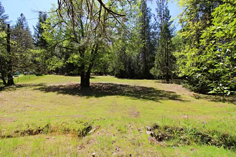 376 Ruby Dr, Grants Pass, OR 97527 photo 6