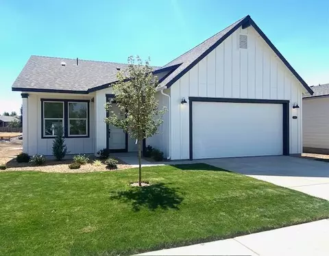 2853 NE Wells Acres Rd # 15, Bend, OR 97701