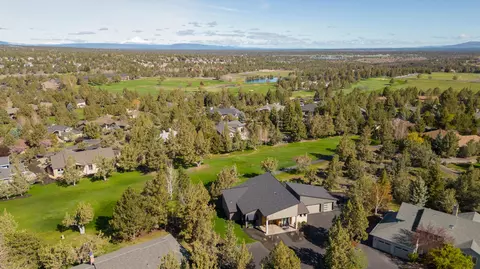 View/Area - 1963 Condor Ct, Redmond, OR 97756 photo 1 of 4