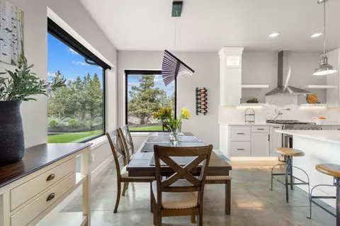 Dining - 1963 Condor Ct, Redmond, OR 97756 photo 1 of 2