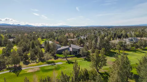 View/Area - 1963 Condor Ct, Redmond, OR 97756 photo 2 of 4