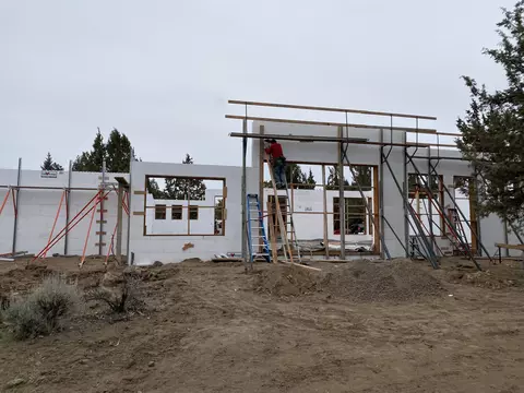 Exterior - 1963 Condor Ct, Redmond, OR 97756 photo 15 of 18