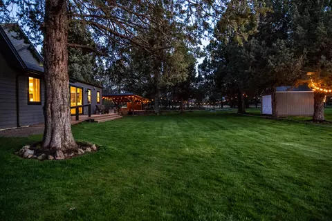Exterior - 62625 Erickson Rd, Bend, OR 97701 photo 10 of 21