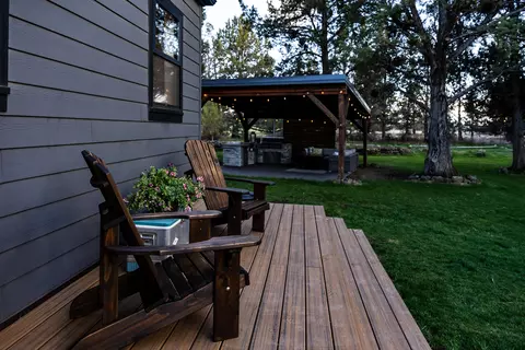Exterior - 62625 Erickson Rd, Bend, OR 97701 photo 11 of 21