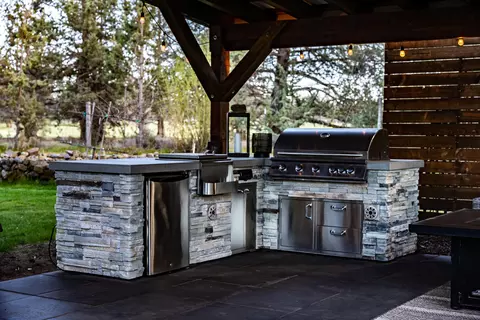 Kitchen - 62625 Erickson Rd, Bend, OR 97701 photo 10 of 10