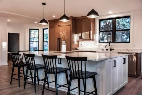 Kitchen - 62625 Erickson Rd, Bend, OR 97701 photo 7 of 10